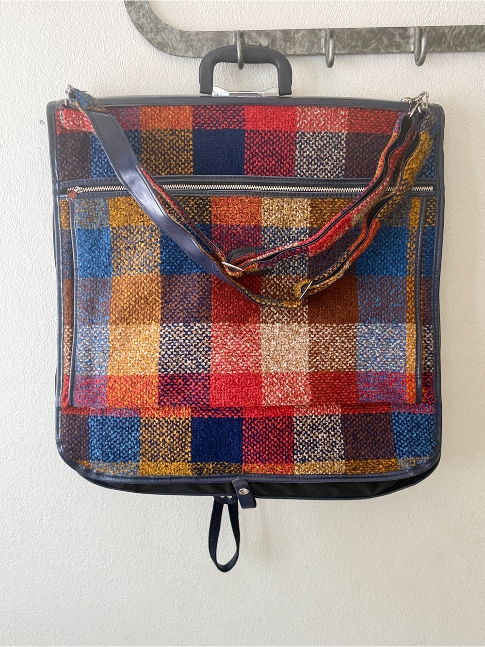 Skyway Luggage Plaid Rainbow Retro Tweed Garment Bag‎
